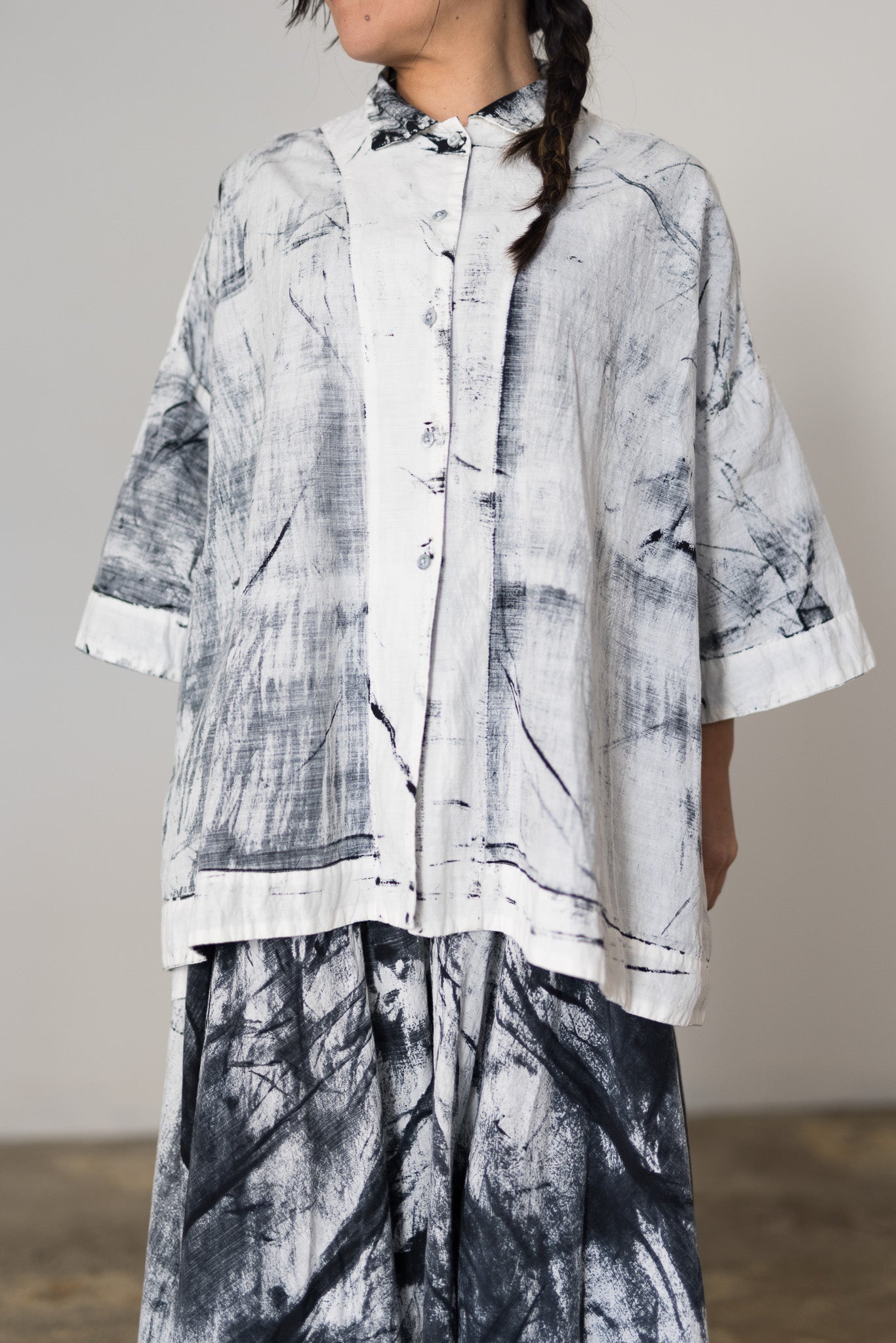 Bloom blouse / Black dyed