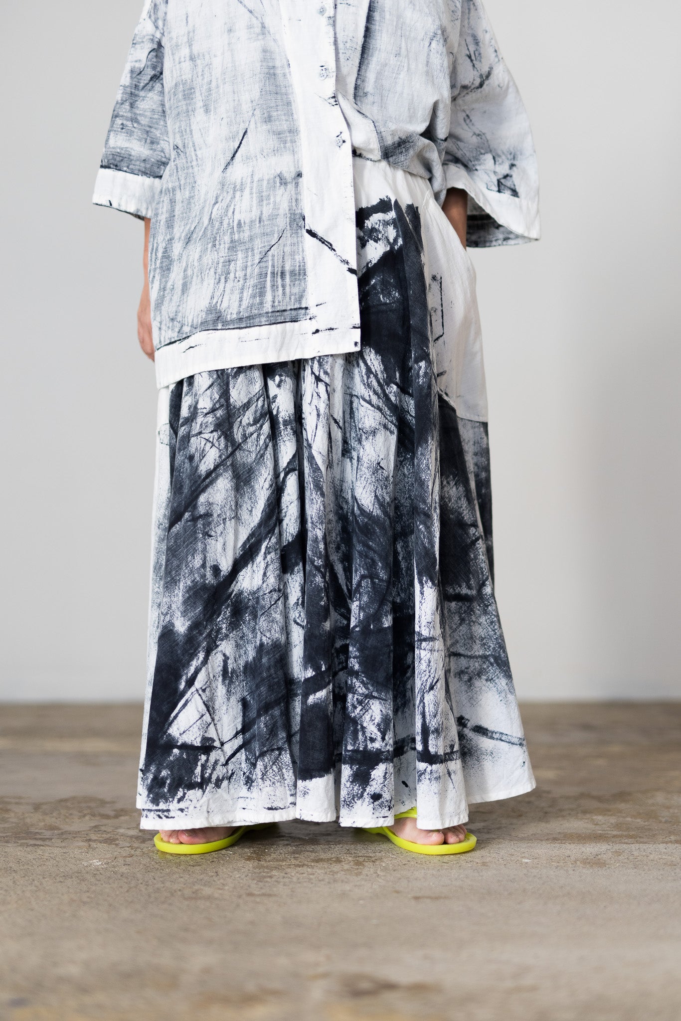 Circle pants / Black dyed