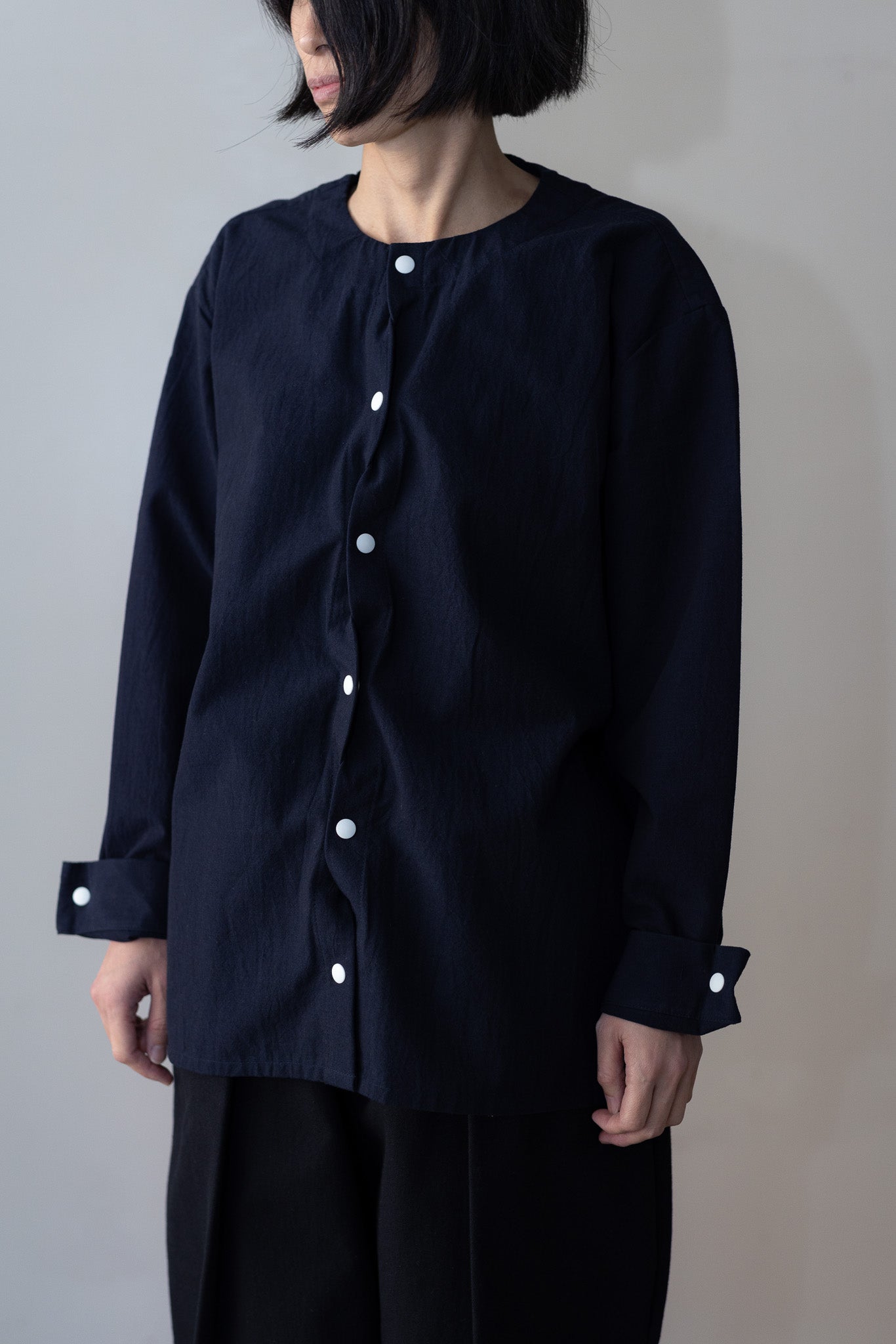 Twist shirt / Black