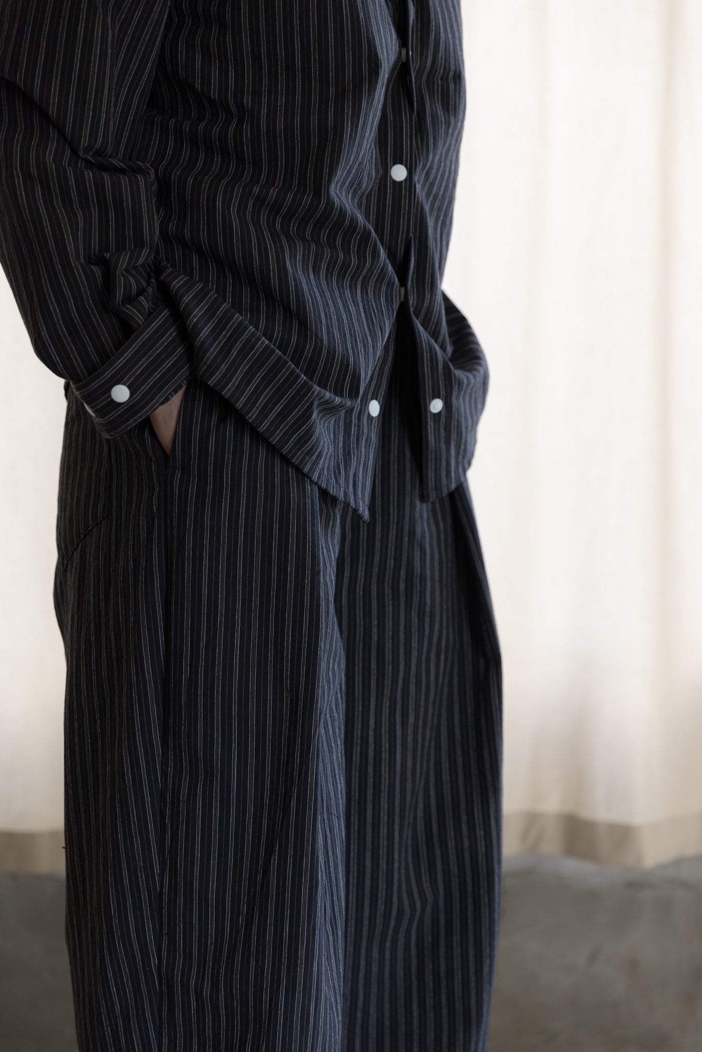 One tack wide pants / Black