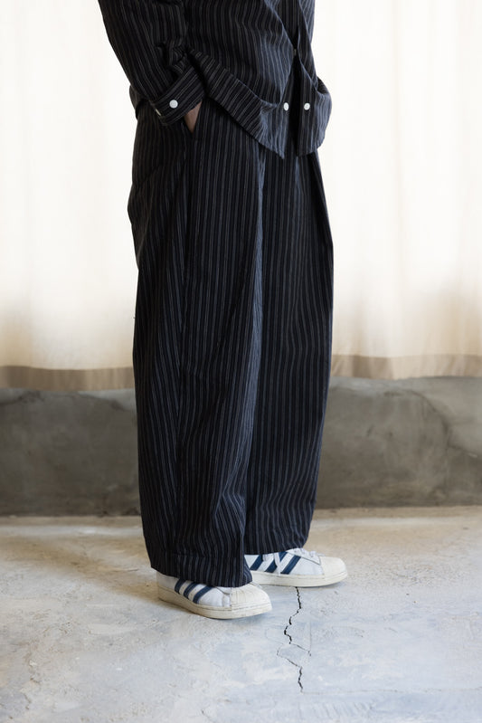 One tack wide pants / Black