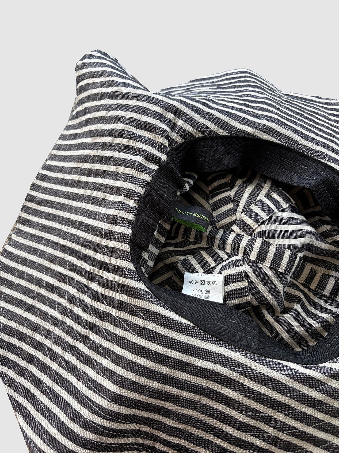 Big calla hat / Black stripe