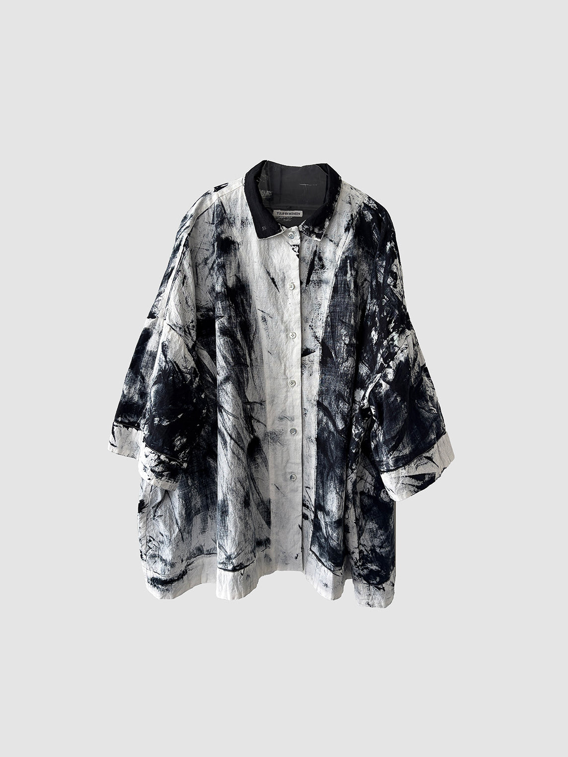 Bloom shirt / Black dyed (hand brush)