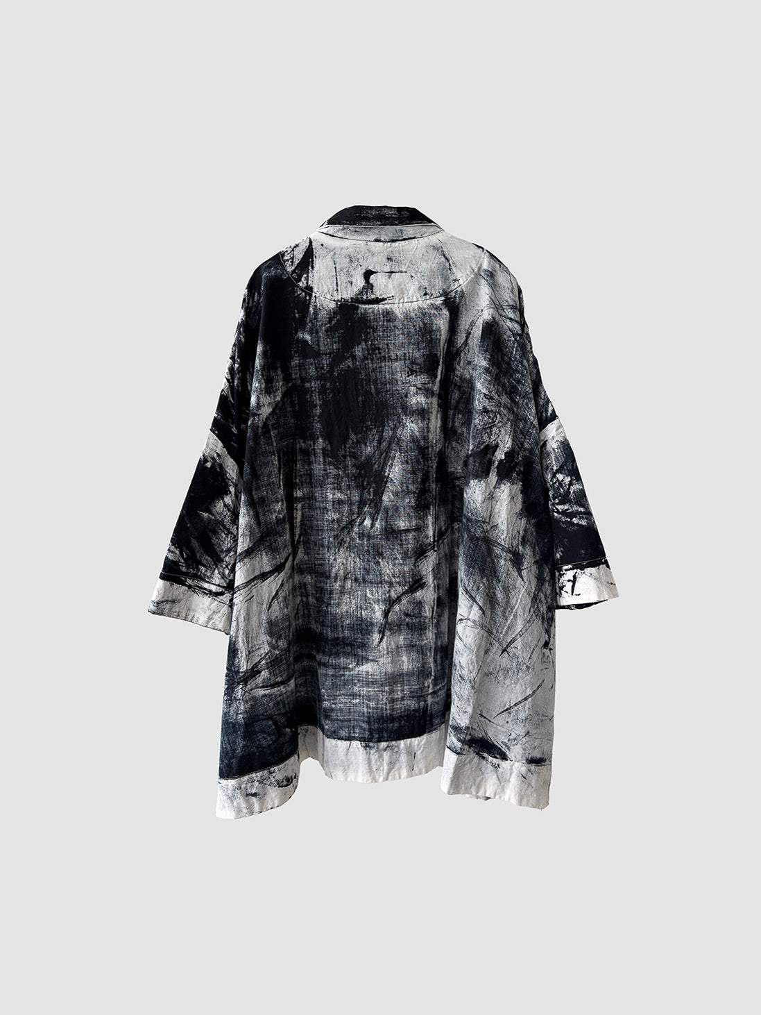 Bloom shirt / Black dyed (hand brush)