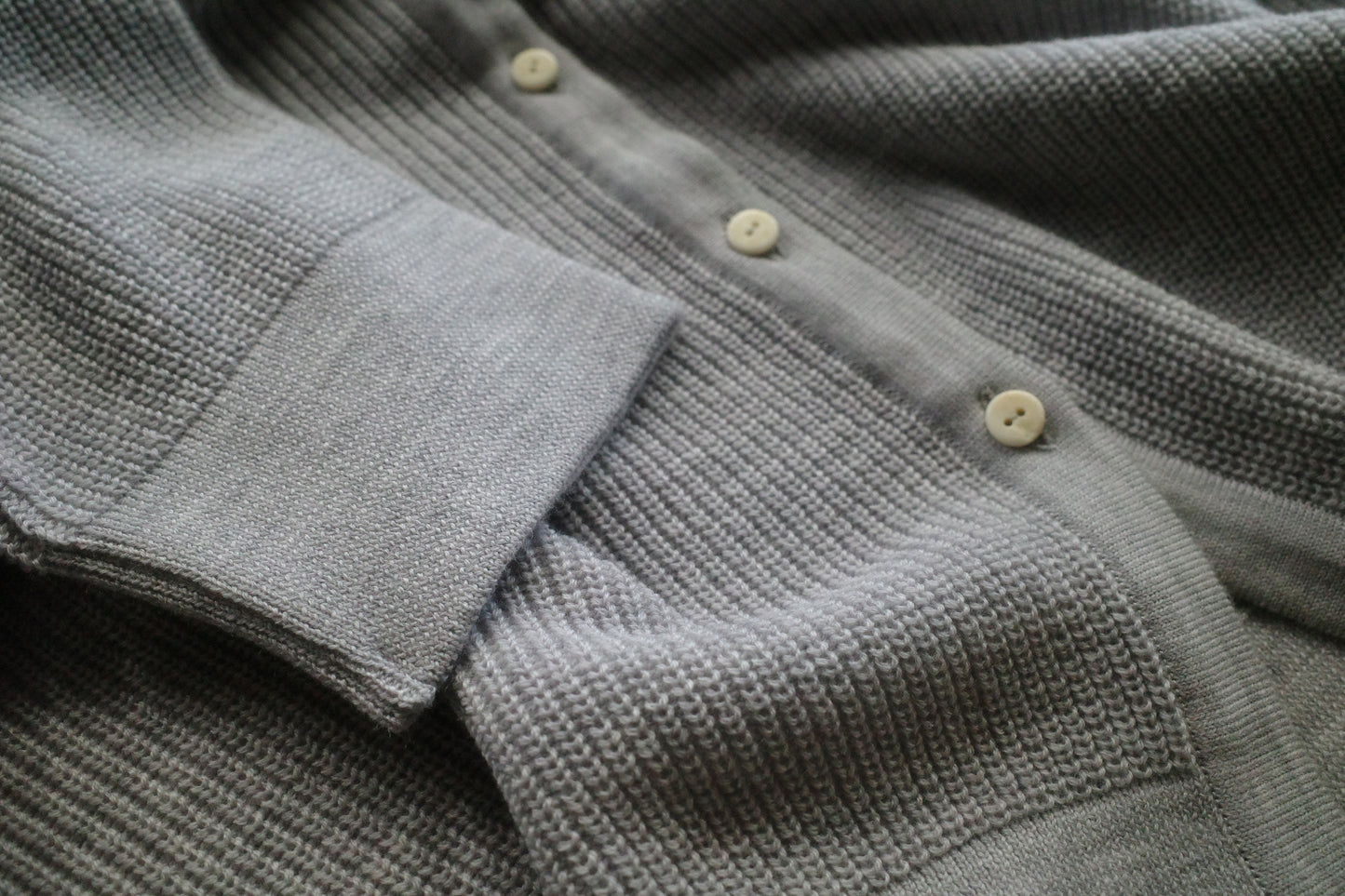 Fruit cardigan / Light gray